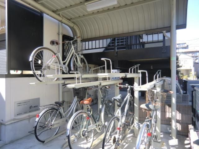 その他共有部分　屋根付き駐輪場