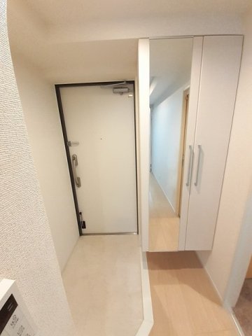 玄関　明るい玄関です