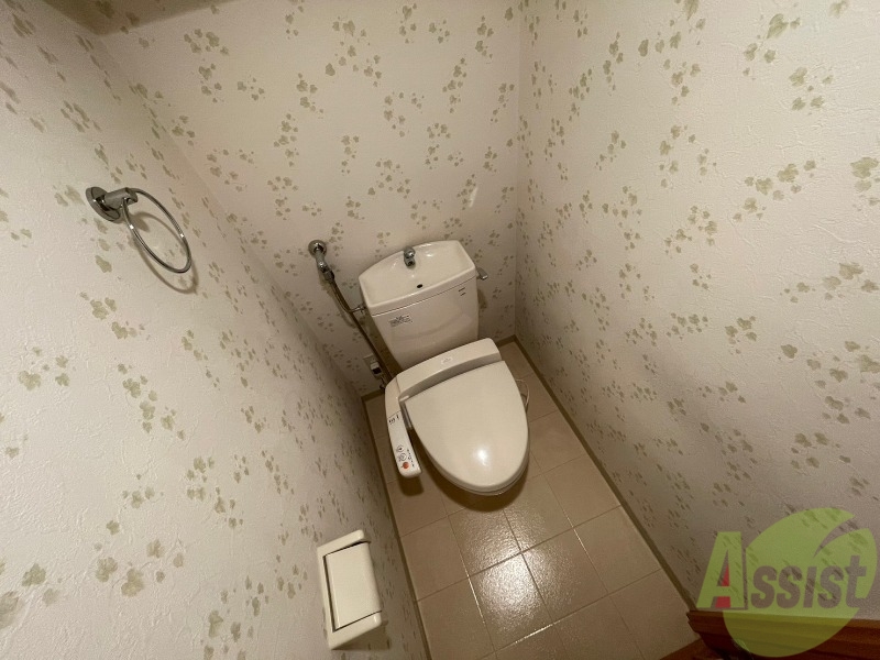 トイレ　こちらはトイレです。清潔感があり、安心して使用できます。