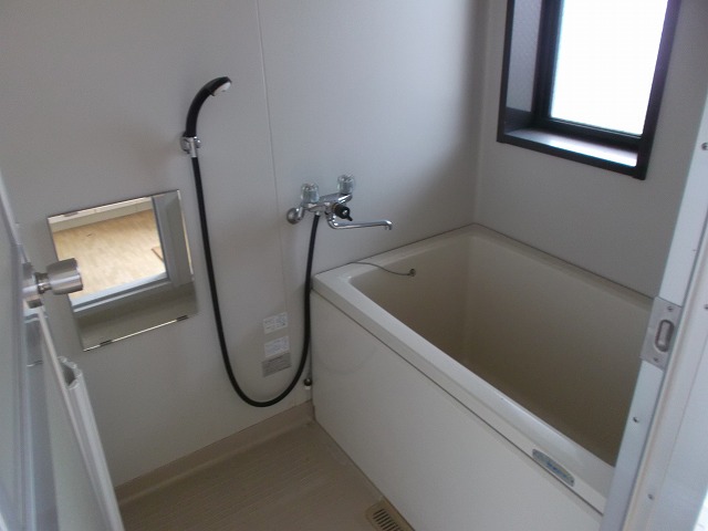 バス・シャワールーム　現況が相違する場合は現況を優先致します。