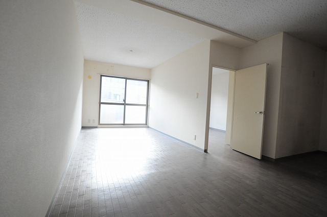 居室・リビング　他のお部屋の写真になります。