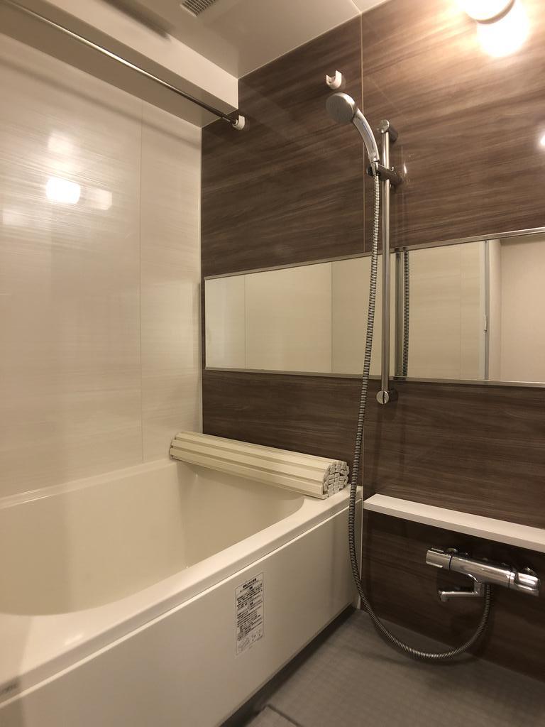 バス・シャワールーム　同建物内の別住戸参考写真