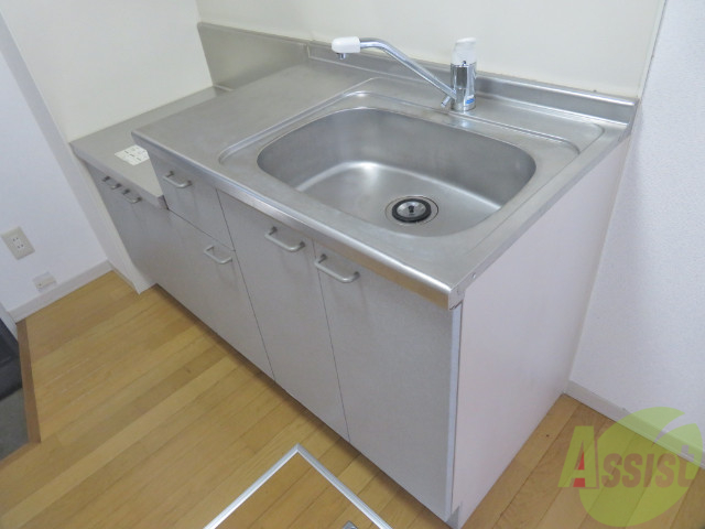 キッチン　キッチンはとても広く料理がとても捗ります