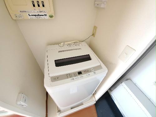 その他設備　洗濯機ついてます♪お部屋によってメーカー異なります。