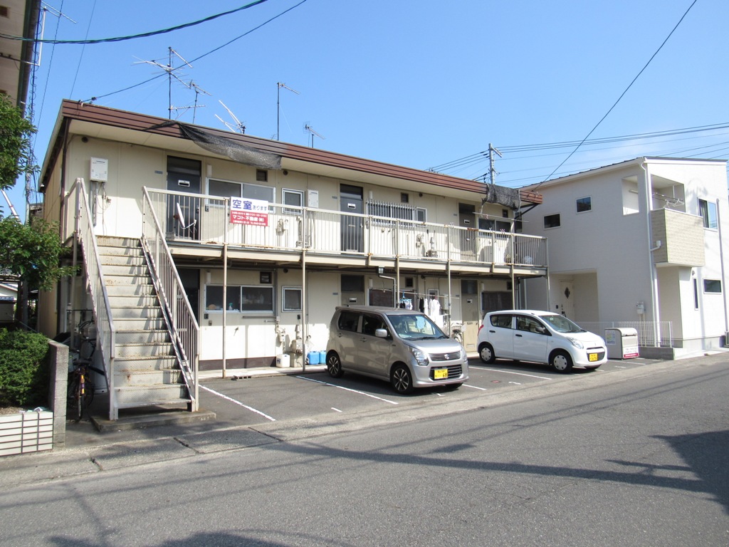 手島荘の建物外観