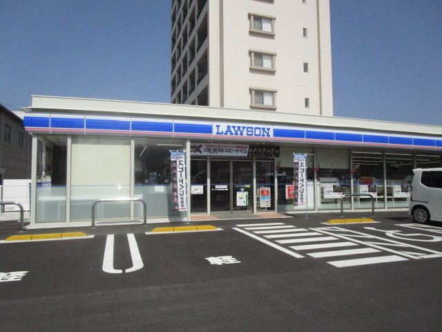 コンビニ　ローソン小倉中井四丁目店（コンビニ）まで594m