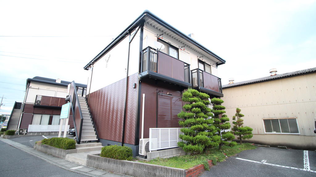 建物外観　中島の1Kアパートです★