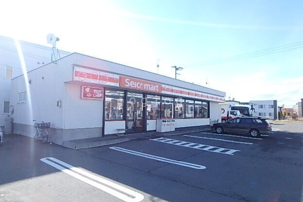 コンビニ　セイコーマート東旭川店（コンビニ）まで288m