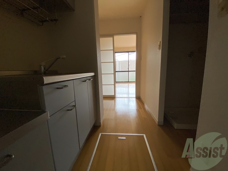 玄関　玄関から撮影しました。広々としていますね！