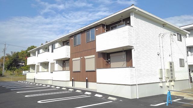 愛知県半田市青山５（アパート）の賃貸物件の外観