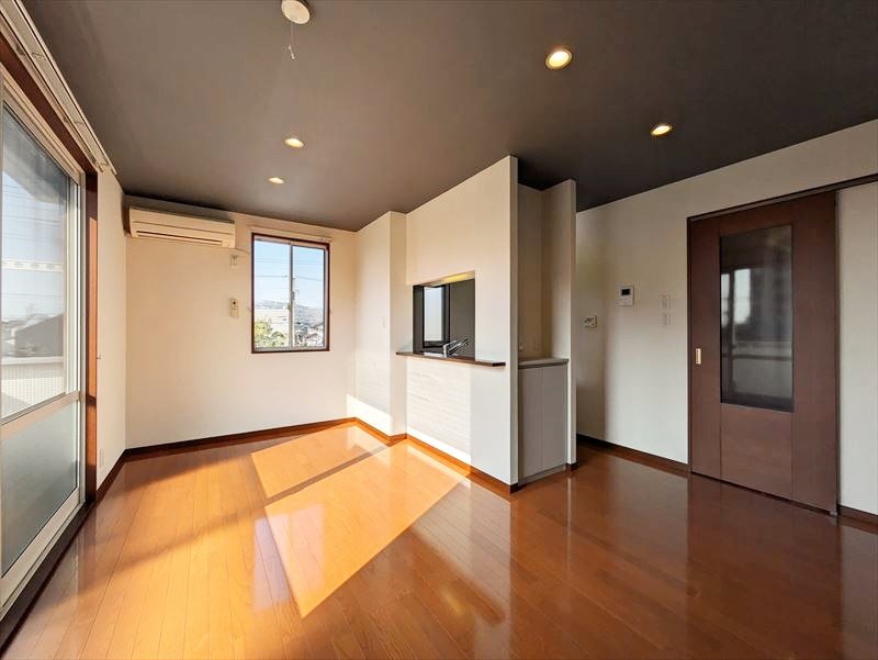 居室・リビング　LDKです♪