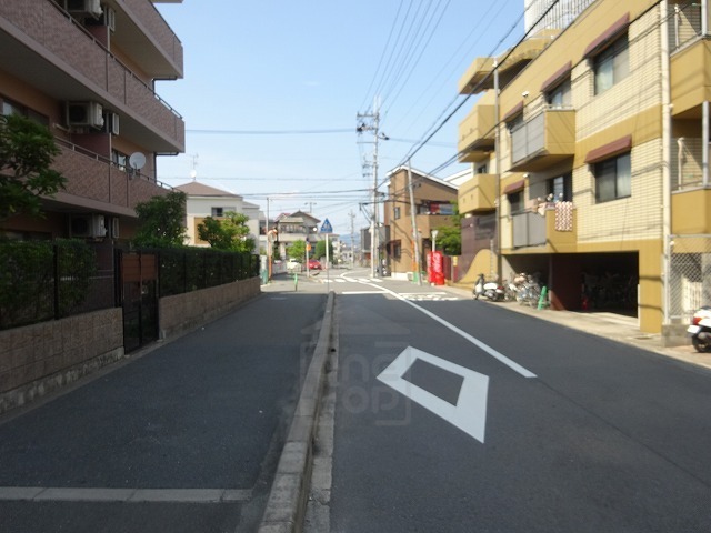小学校　春日小学校（小学校）まで612m