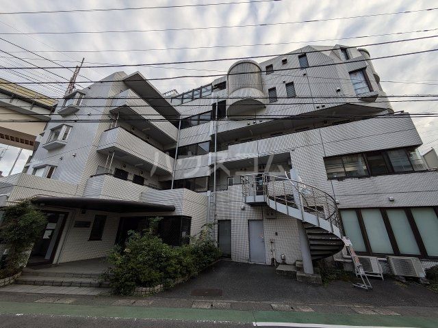 川崎市宮前区宮崎のマンションの建物外観