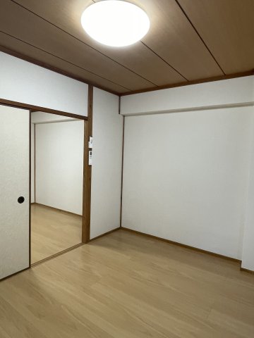 ゴールデンハイツIの居間写真