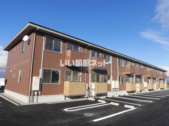 【郡山市日和田町のアパートの建物外観】