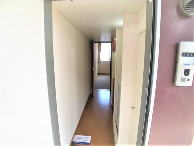 玄関　設備・使用は号室により異なる為、現況を優先致します。