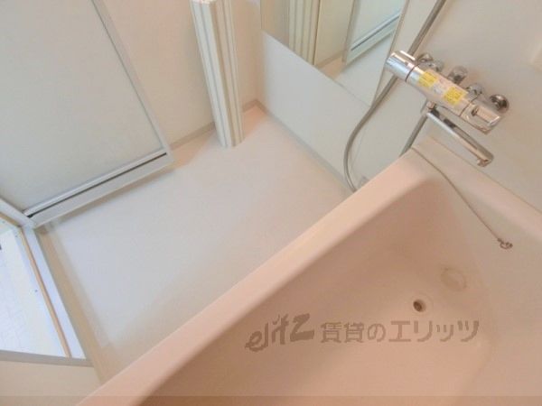 バス・シャワールーム　風呂