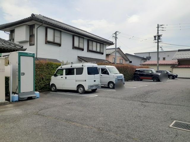 【クリアネス　Ｂの駐車場】