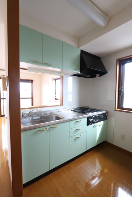 キッチン　☆３口ガスシステムキッチン☆