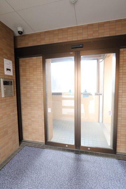 エントランス　☆オートロック完備☆