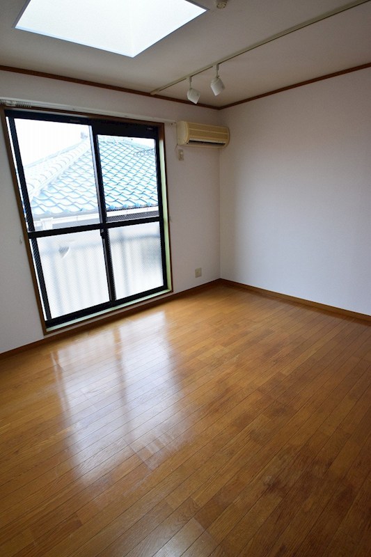 居室・リビング　他室参照