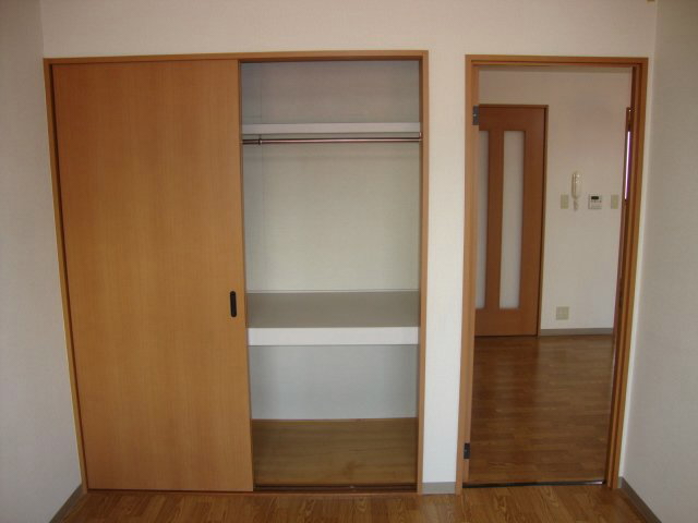 収納　収納が２ヶ所あり便利です！