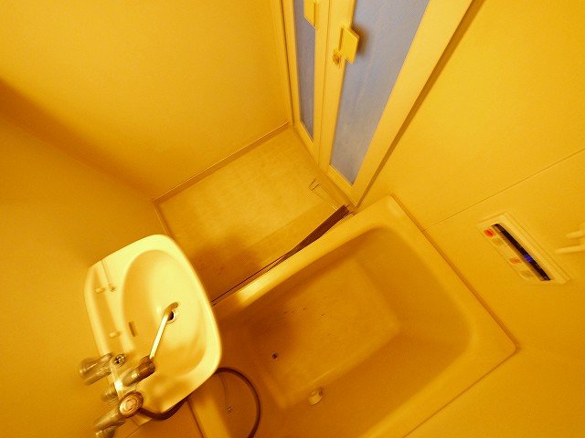 バス・シャワールーム　きれいなお風呂です