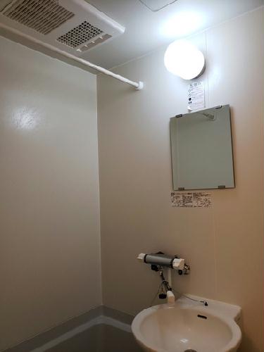 バス・シャワールーム　雨の日にも便利な浴室乾燥機付き