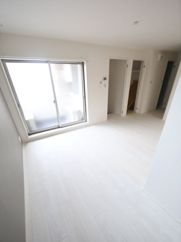 バルコニー　ＬＤＫ9.4帖　洋室3.7帖　ロフト3.4帖