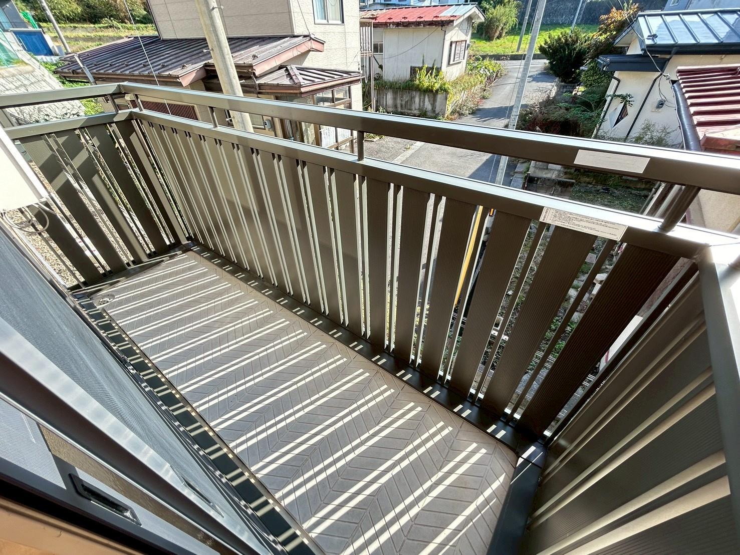 バルコニー　バルコニー