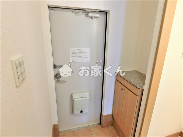 玄関　シューズボックス付き玄関