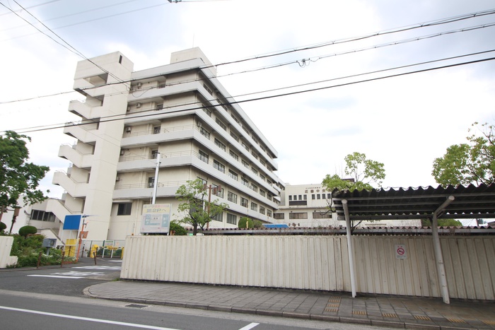 病院　公立学校共済組合 近畿中央病院（病院）まで400m
