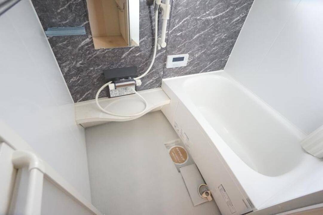 バス・シャワールーム　浴室