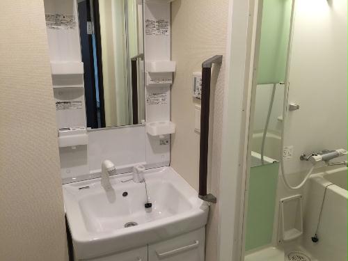 洗面設備　設備・仕様は号室により異なる為、現況を優先致します。