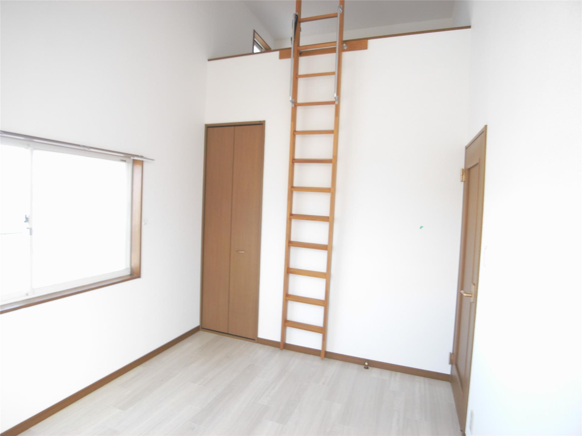 その他部屋・スペース　２面採光　ロフトあり