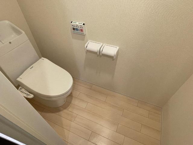 トイレ　シャワー付トイレ