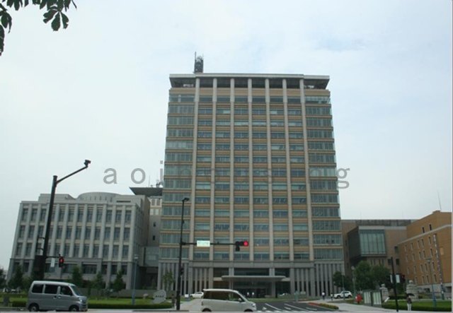 役所　栃木県庁（役所）まで332m