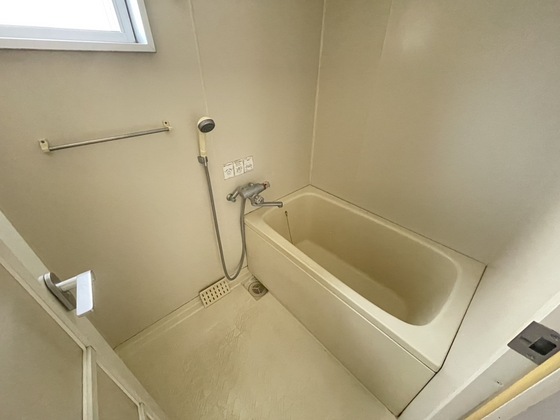 バス・シャワールーム　※別号室の写真です。