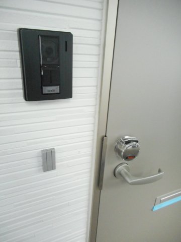 玄関　落ち着いた玄関です