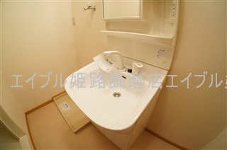 トイレ　写真は反転のお部屋です