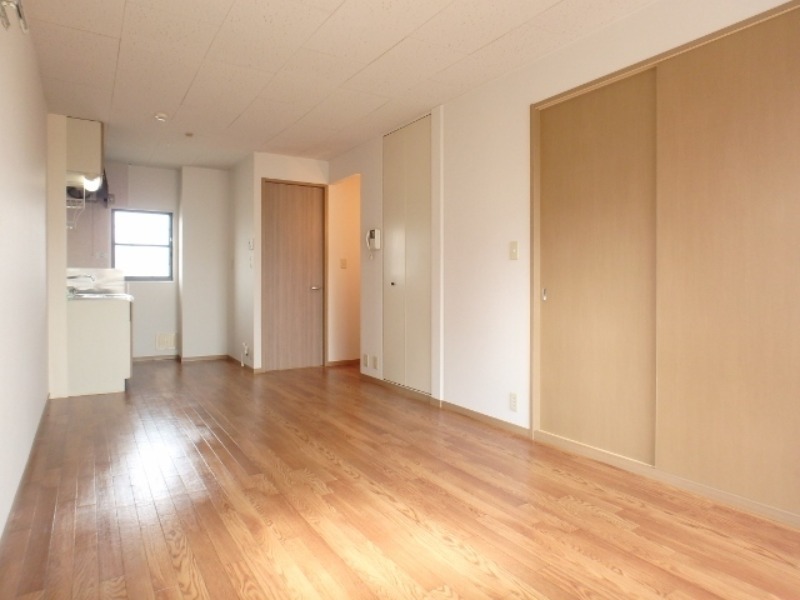 居室・リビング　図面と現状に相違がある場合には現状を優先