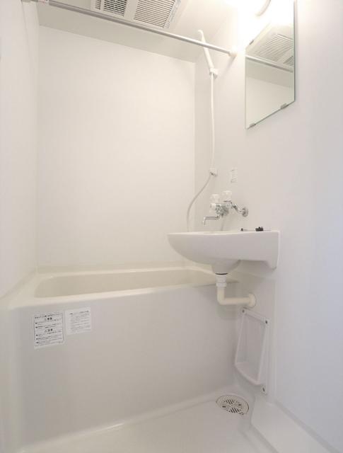 バス・シャワールーム　バス　※同物件・同仕様画像