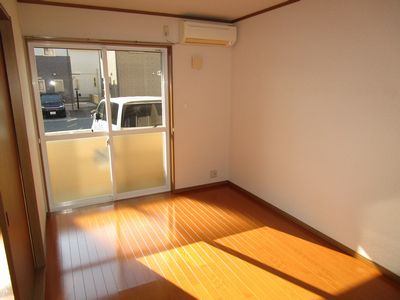 その他設備　６．７帖南洋室エアコン付き