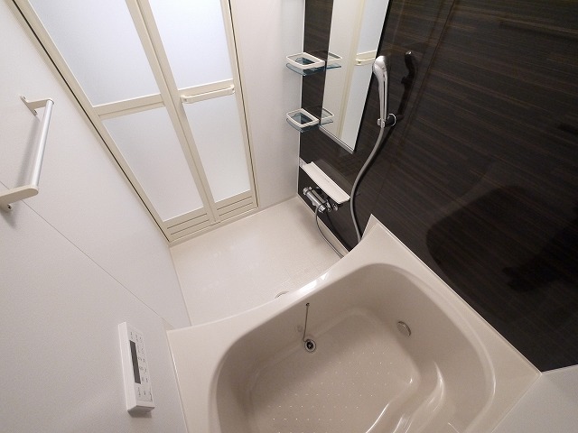 バス・シャワールーム　お風呂で日々の疲れを落としましょう