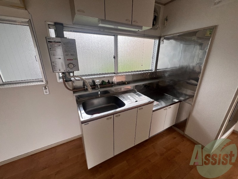 キッチン　キッチンは、ガスコンロを設置して頂くようになります。