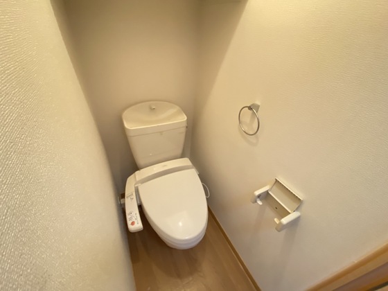 トイレ　※別部屋の写真です