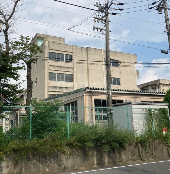 中学校　尾張旭市立西中学校（中学校）まで1189m