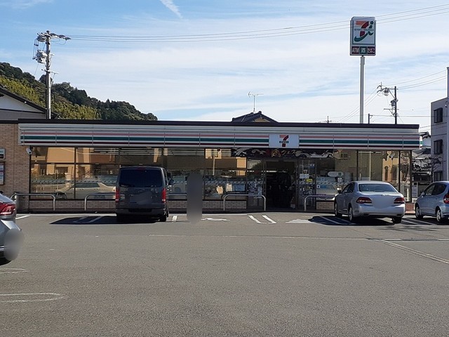 コンビニ　セブンイレブン 元島田店（コンビニ）まで127m