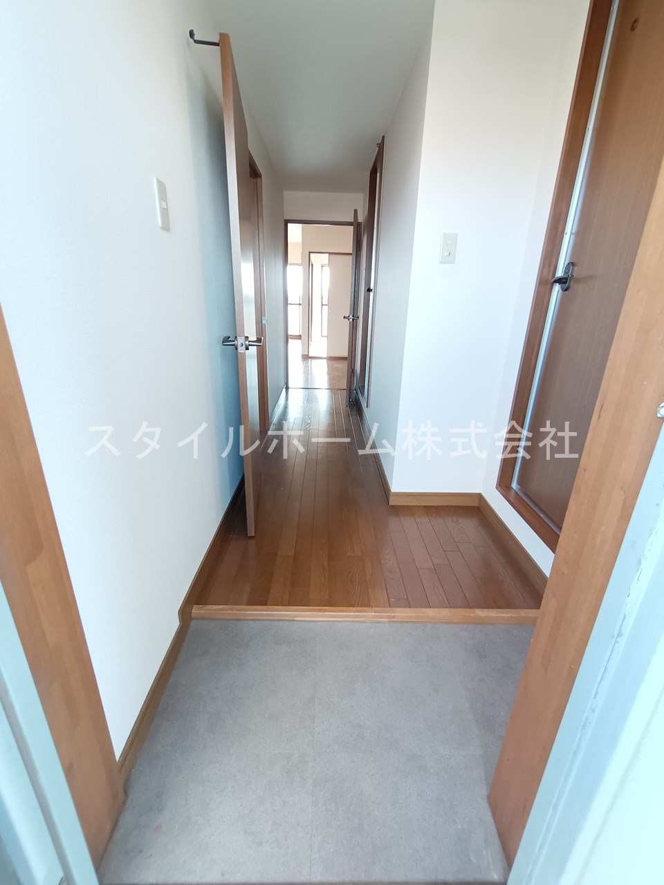 玄関　イメージ写真です。