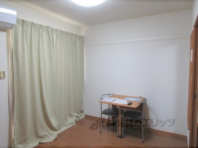 居室・リビング　洋室